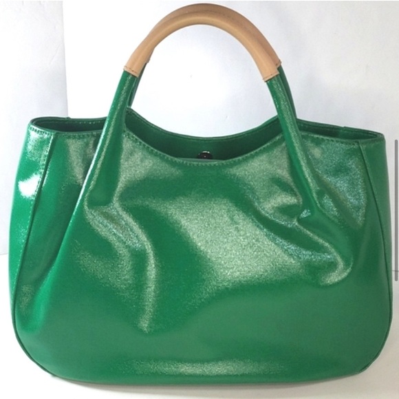 Like new Kate Spade New York Fulton Street Treesh Satchel
Kelly Green Purse - Picture 2 of 10